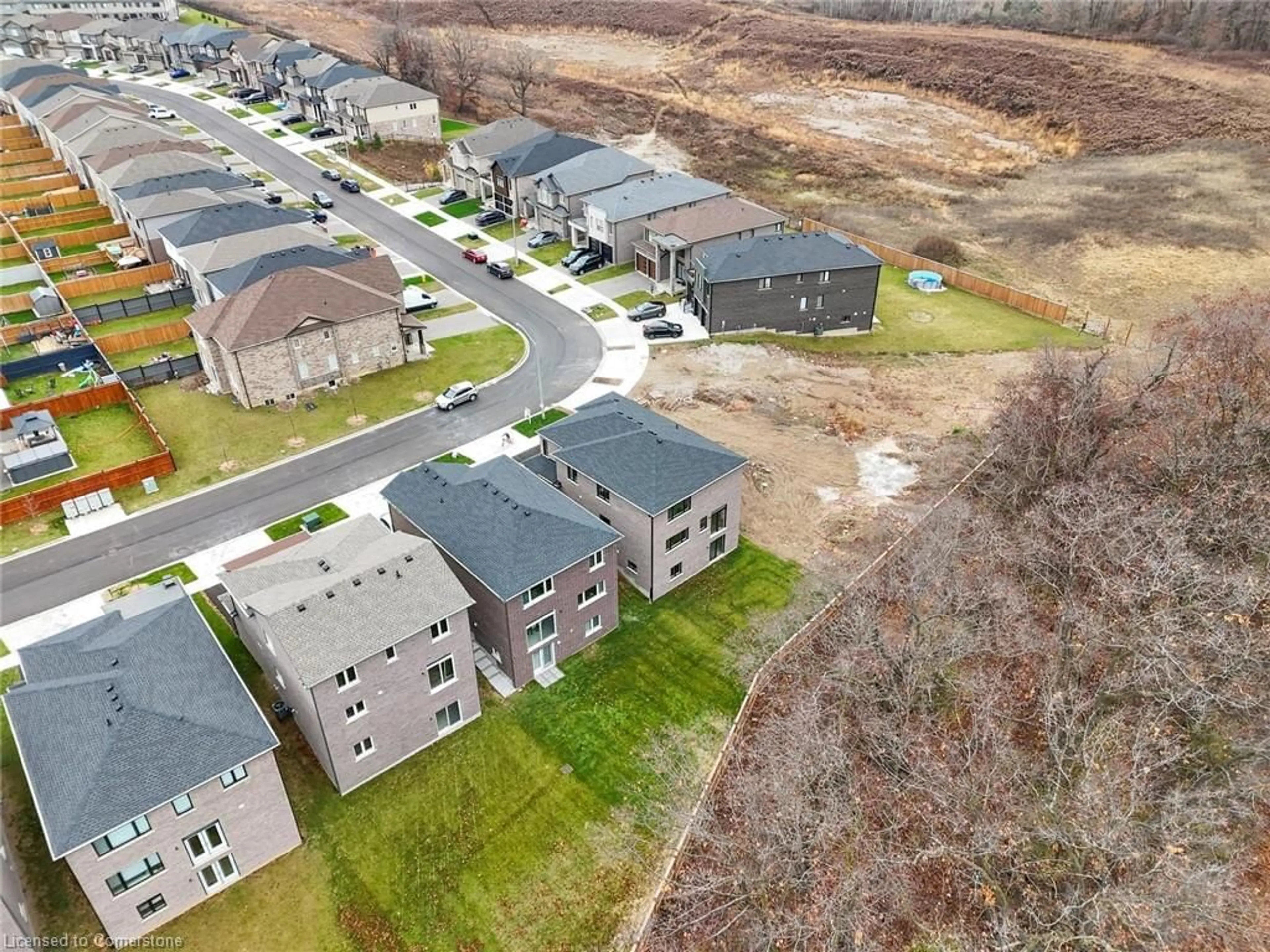 A pic from outside/outdoor area/front of a property/back of a property/a pic from drone, street for 224 Freure Dr, Cambridge Ontario N1S 0B9