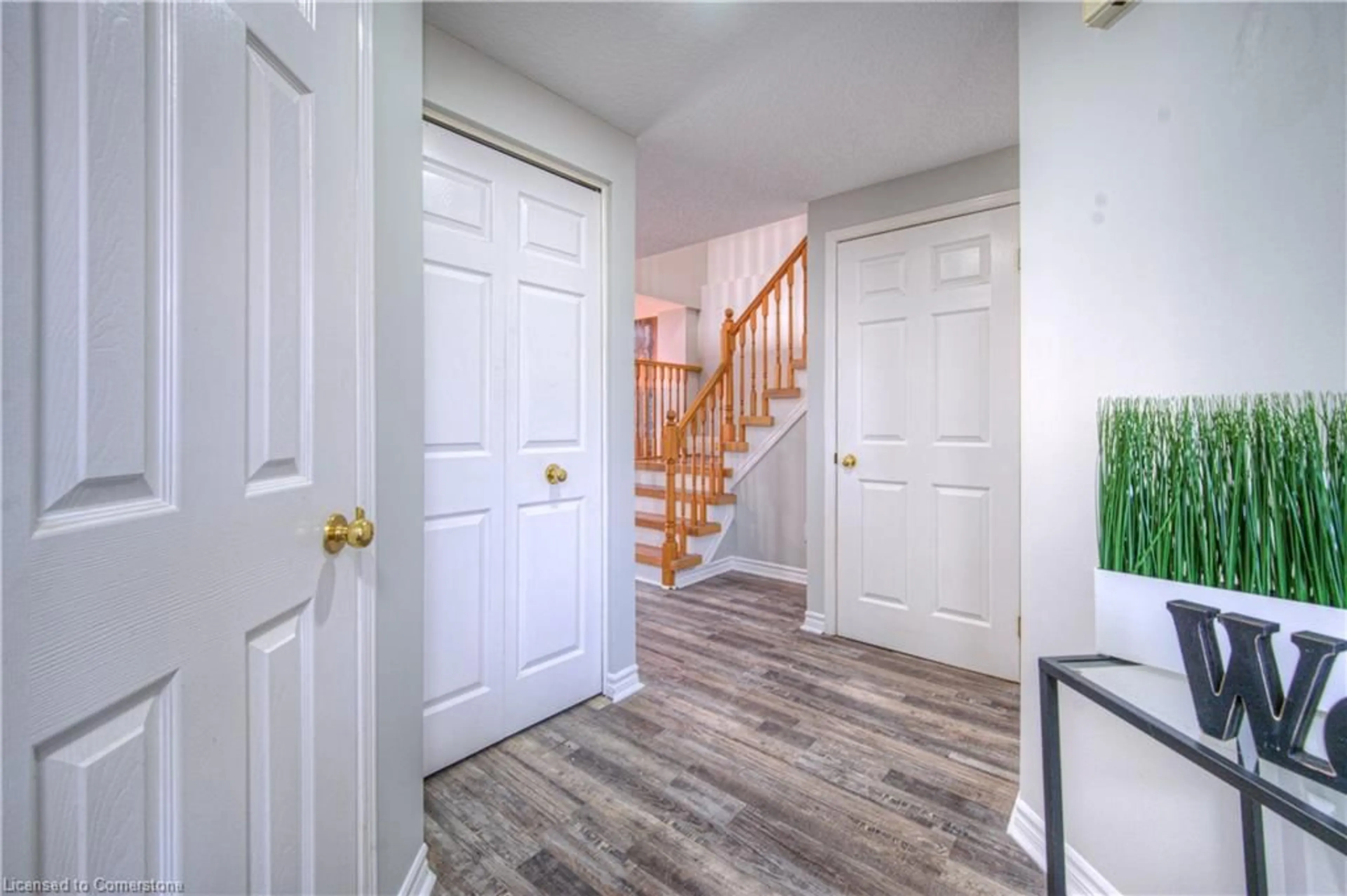 Indoor entryway for 83 Bridlewreath St, Kitchener Ontario N2E 3V6