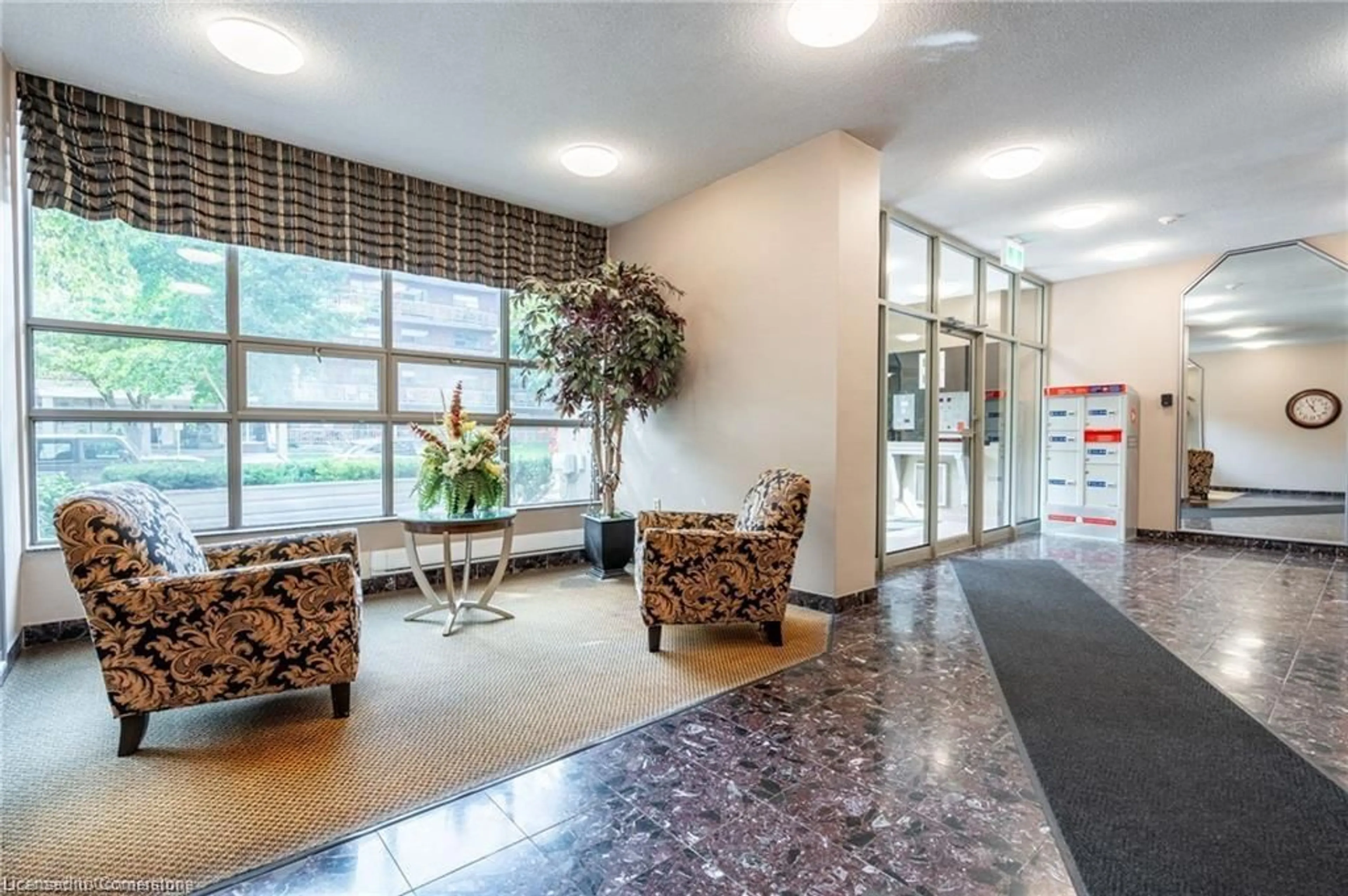 Lobby for 8 Village Green Blvd #507, Stoney Creek Ontario L8G 5B8