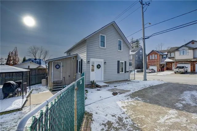 Additional property image - 64 Woolwich St
