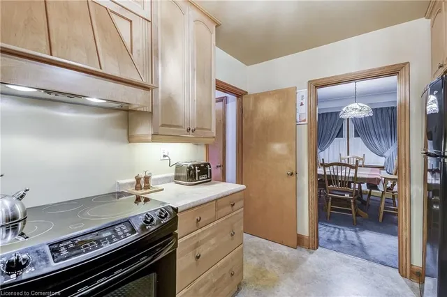 Additional property image - 8 Bromley Rd
