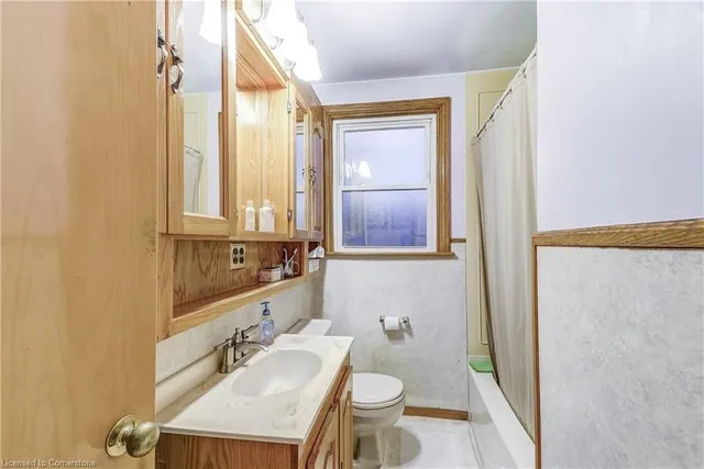 Additional property image - 8 Bromley Rd
