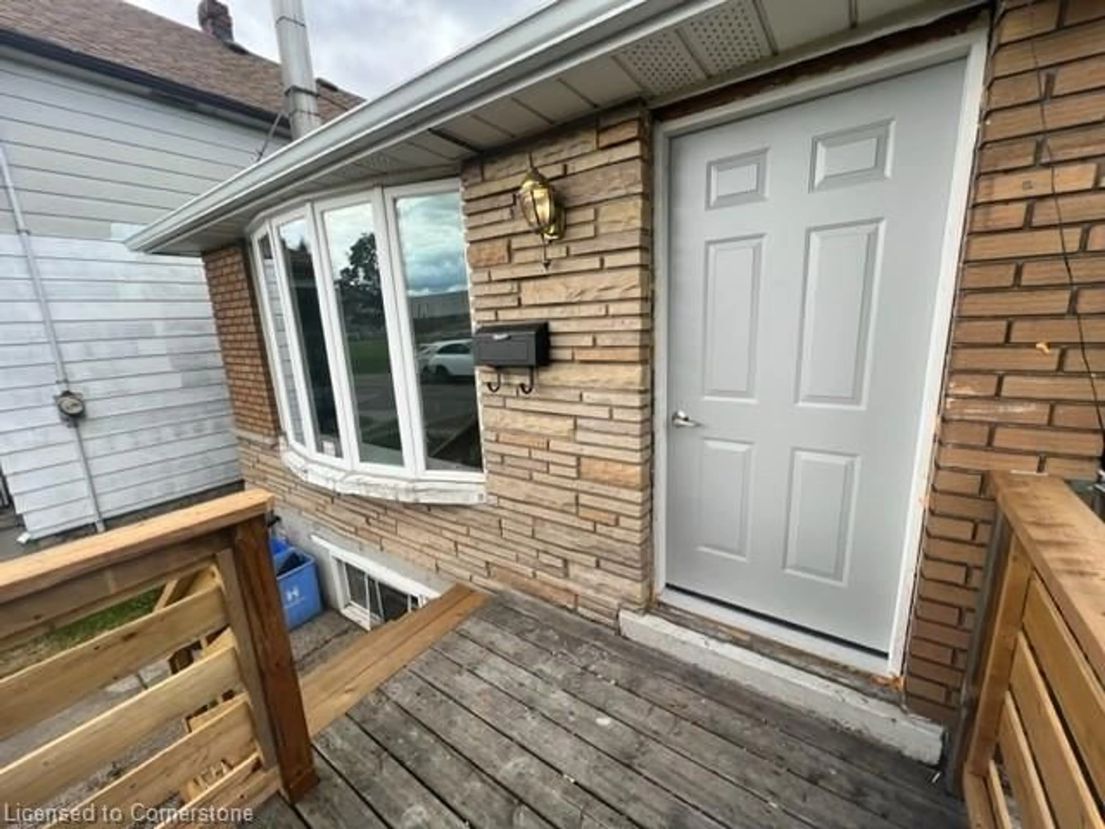 Unknown for 359.5 Strathearne Ave, Hamilton Ontario L8H 5L2