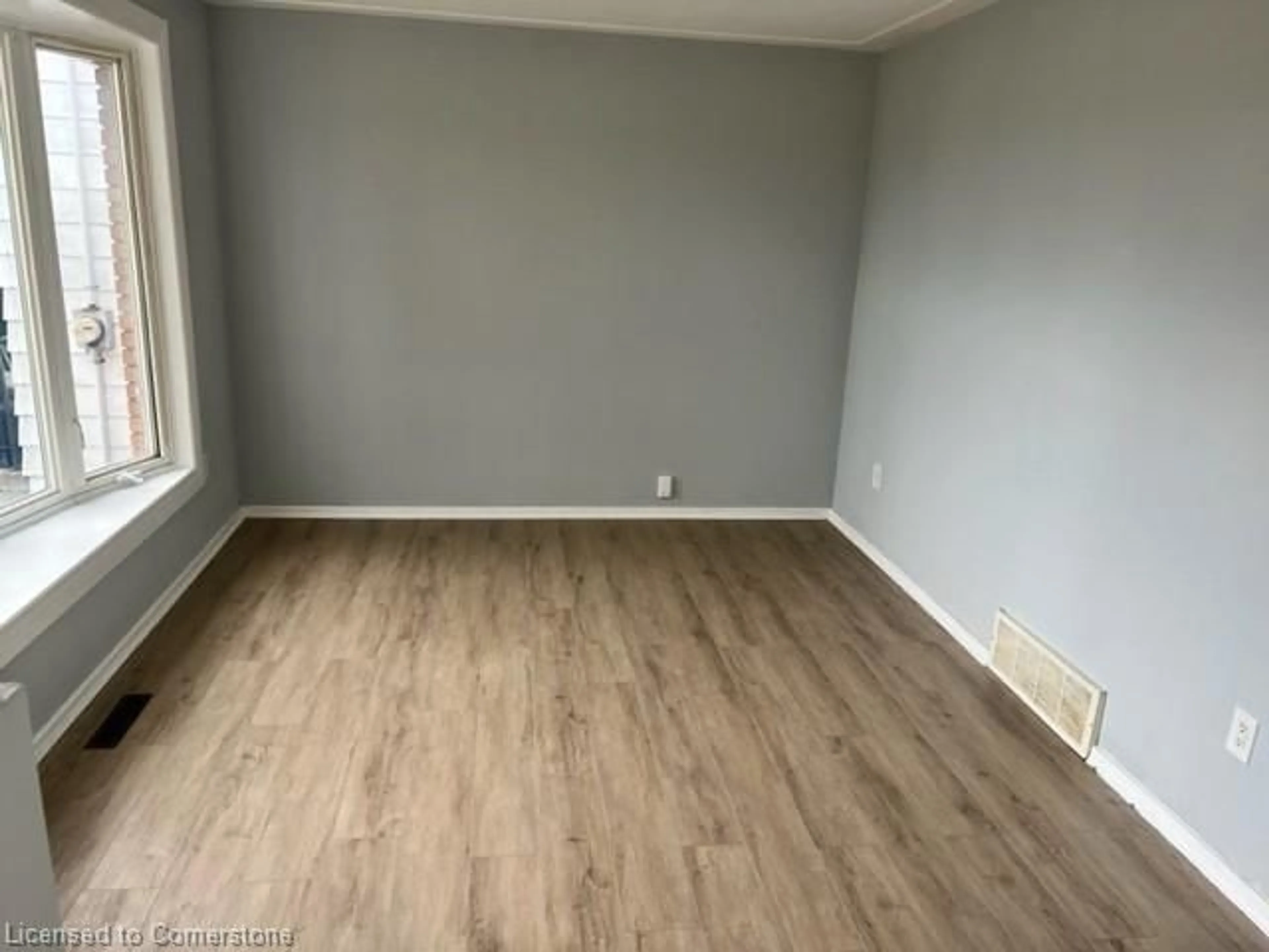 A pic of a room for 359.5 Strathearne Ave, Hamilton Ontario L8H 5L2