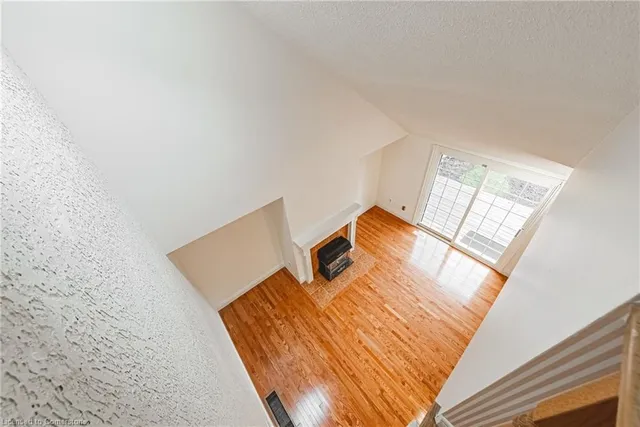 Additional property image - 105 Wilson St Unit 17
