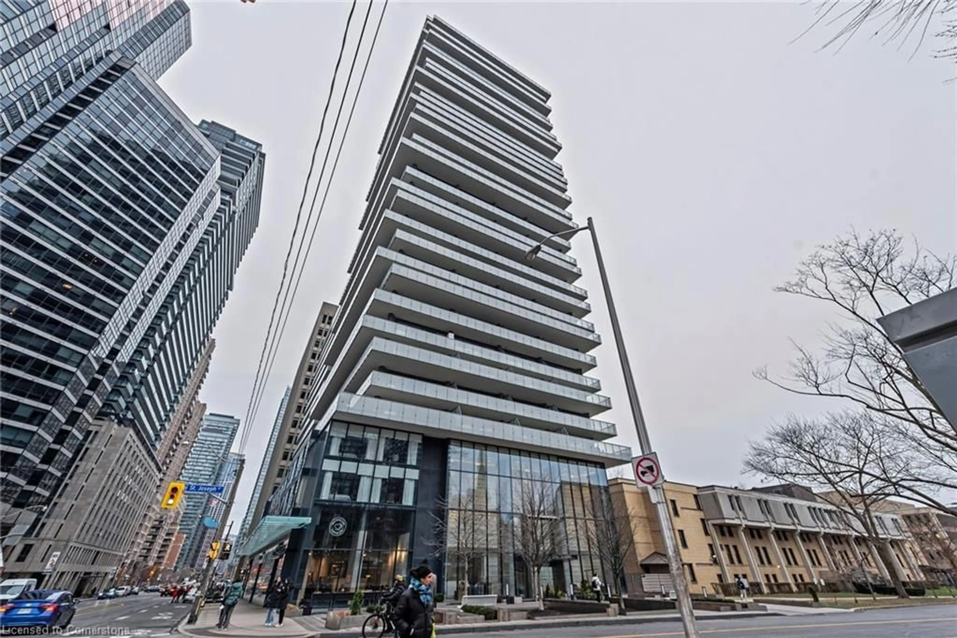 Indoor foyer for 57 St Joseph St #206, Toronto Ontario M5S 0C5