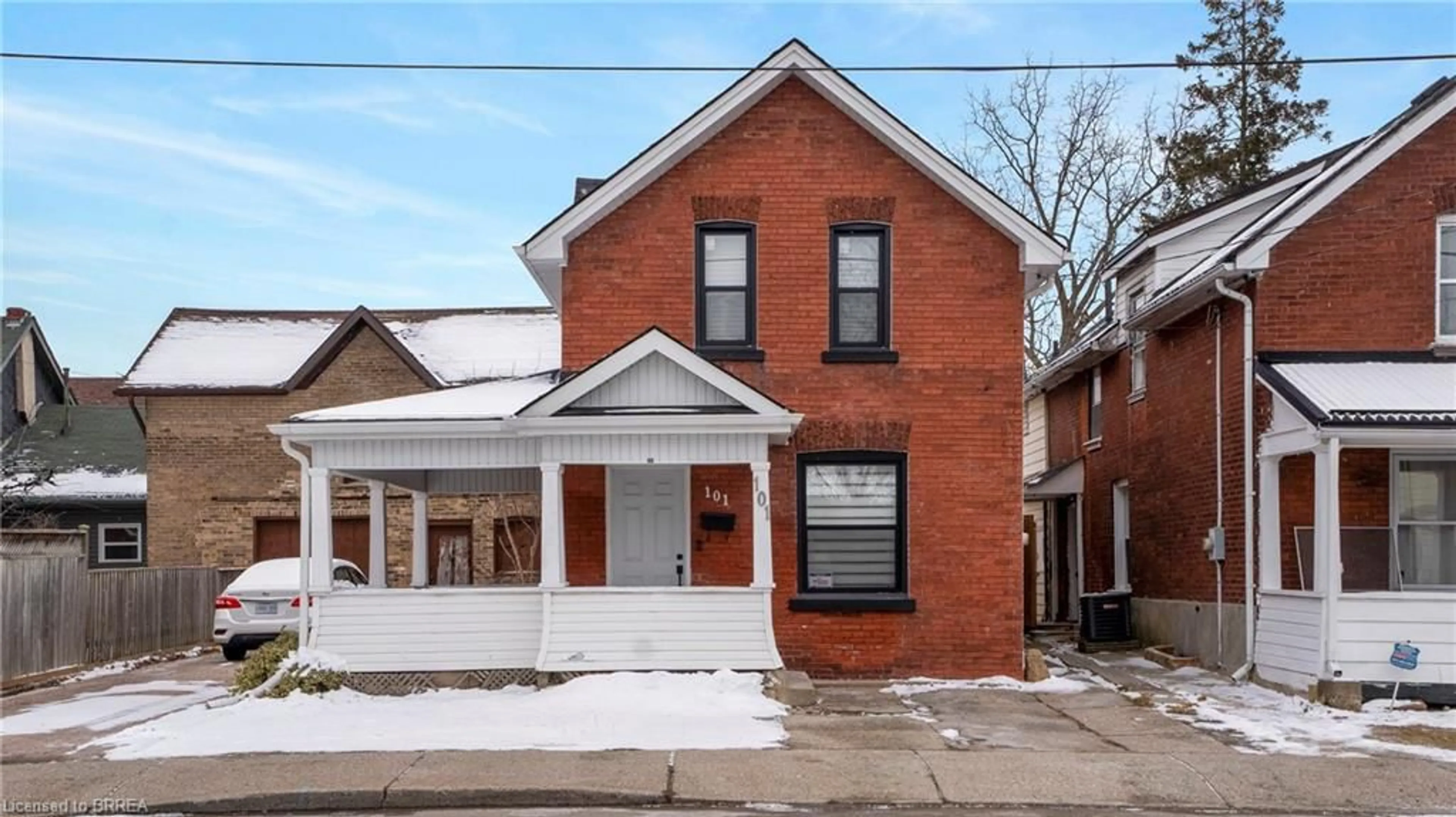 Home with brick exterior material, street for 101 Murray St, Brantford Ontario N3S 5P3