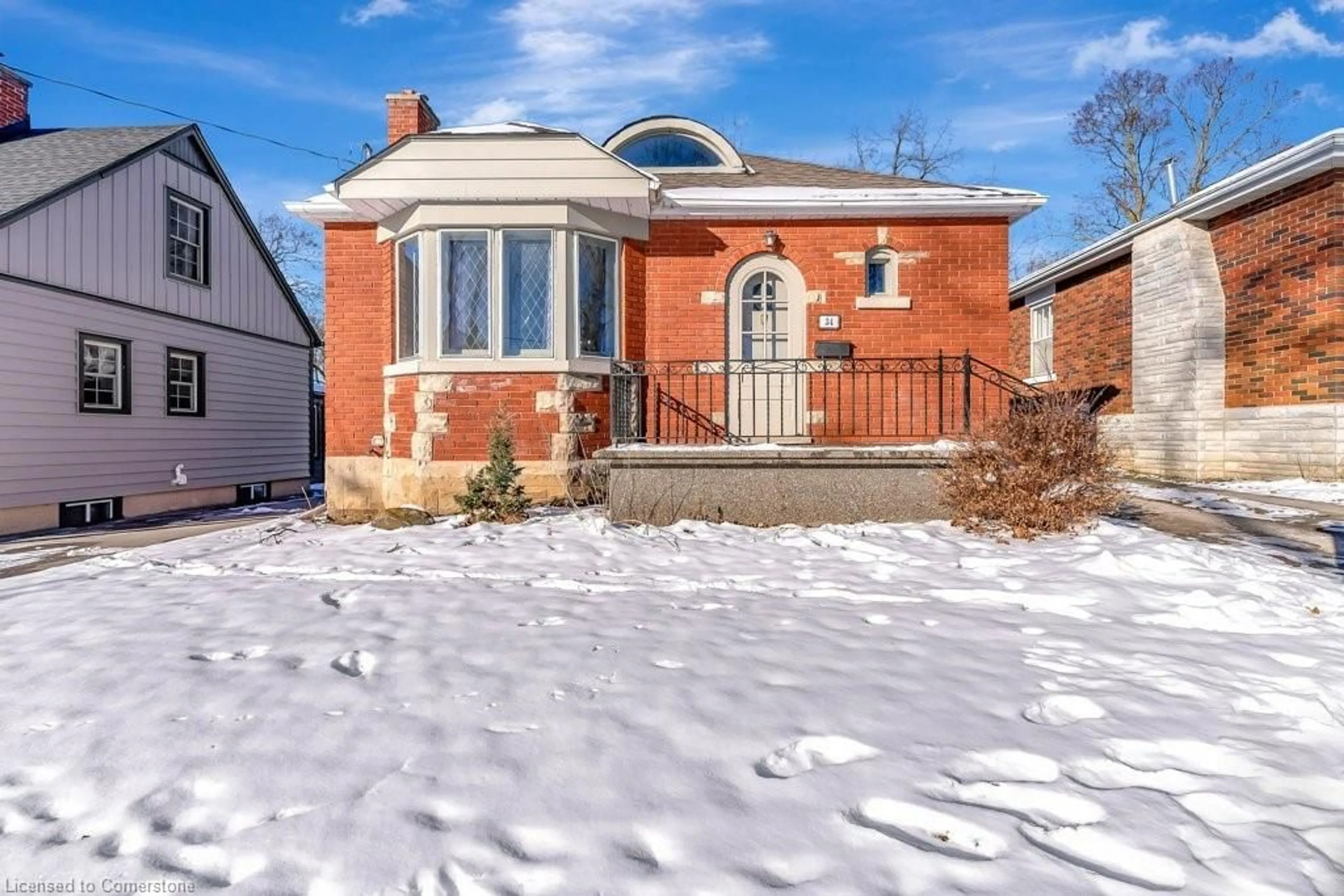 Home with brick exterior material, street for 34 Augusta St, Cambridge Ontario N1R 1G1