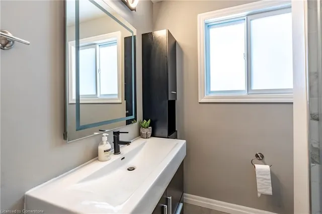 Additional property image - 31 Pinecrest Dr