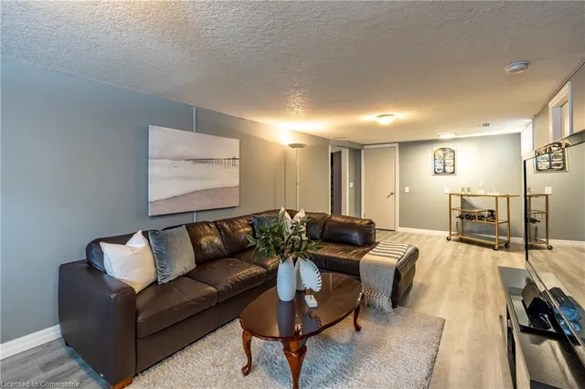 Additional property image - 31 Pinecrest Dr