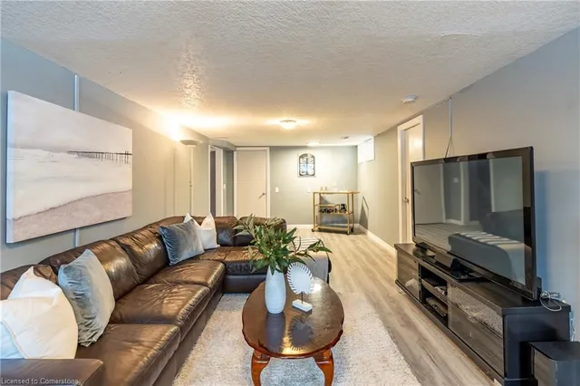 Additional property image - 31 Pinecrest Dr