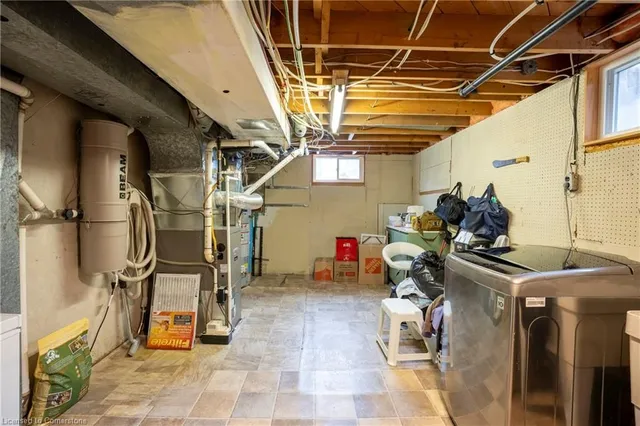 Additional property image - 31 Pinecrest Dr