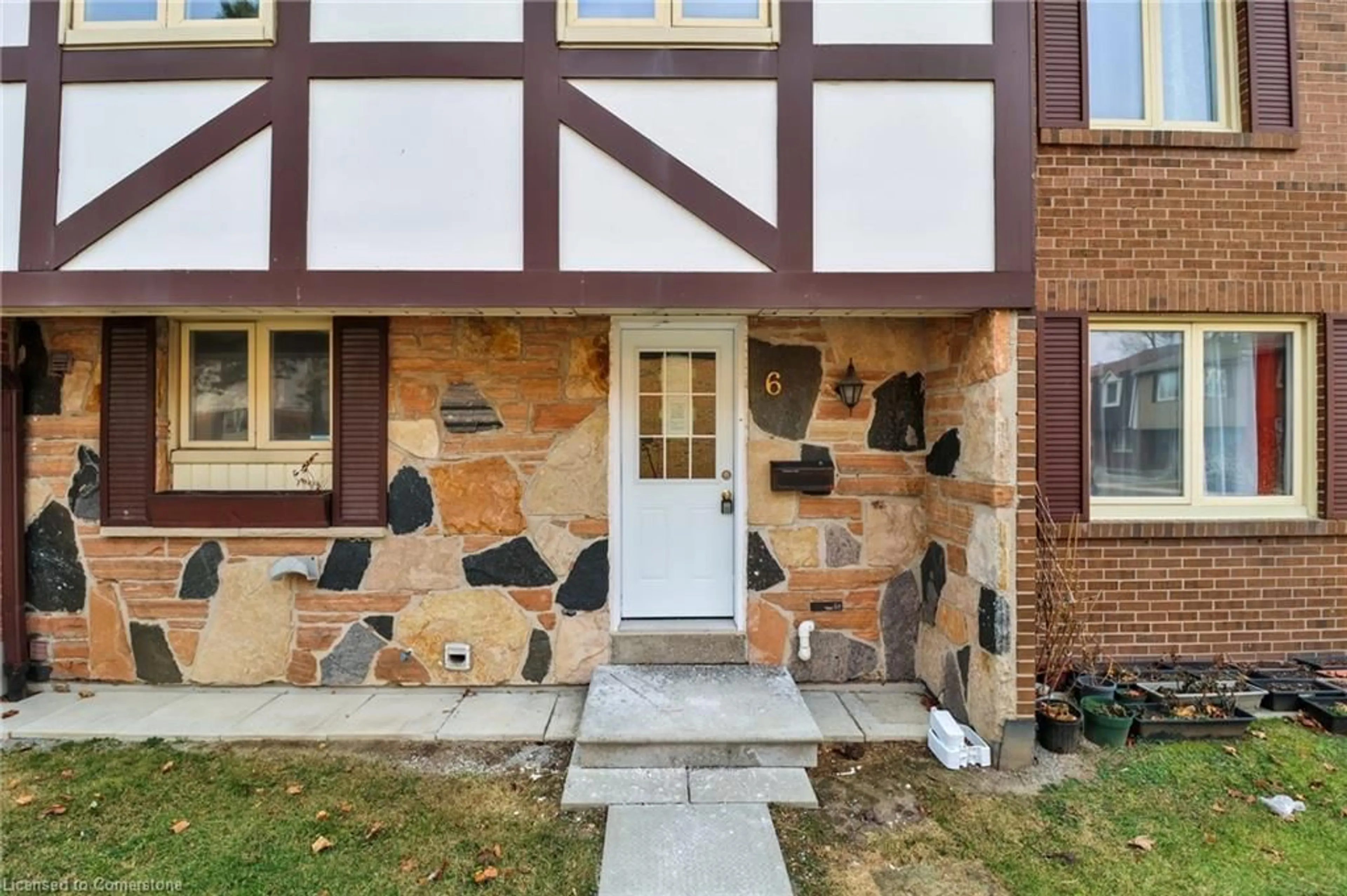Home with brick exterior material, street for 270 Timberbank Blvd #6, Toronto Ontario M1W 2M1