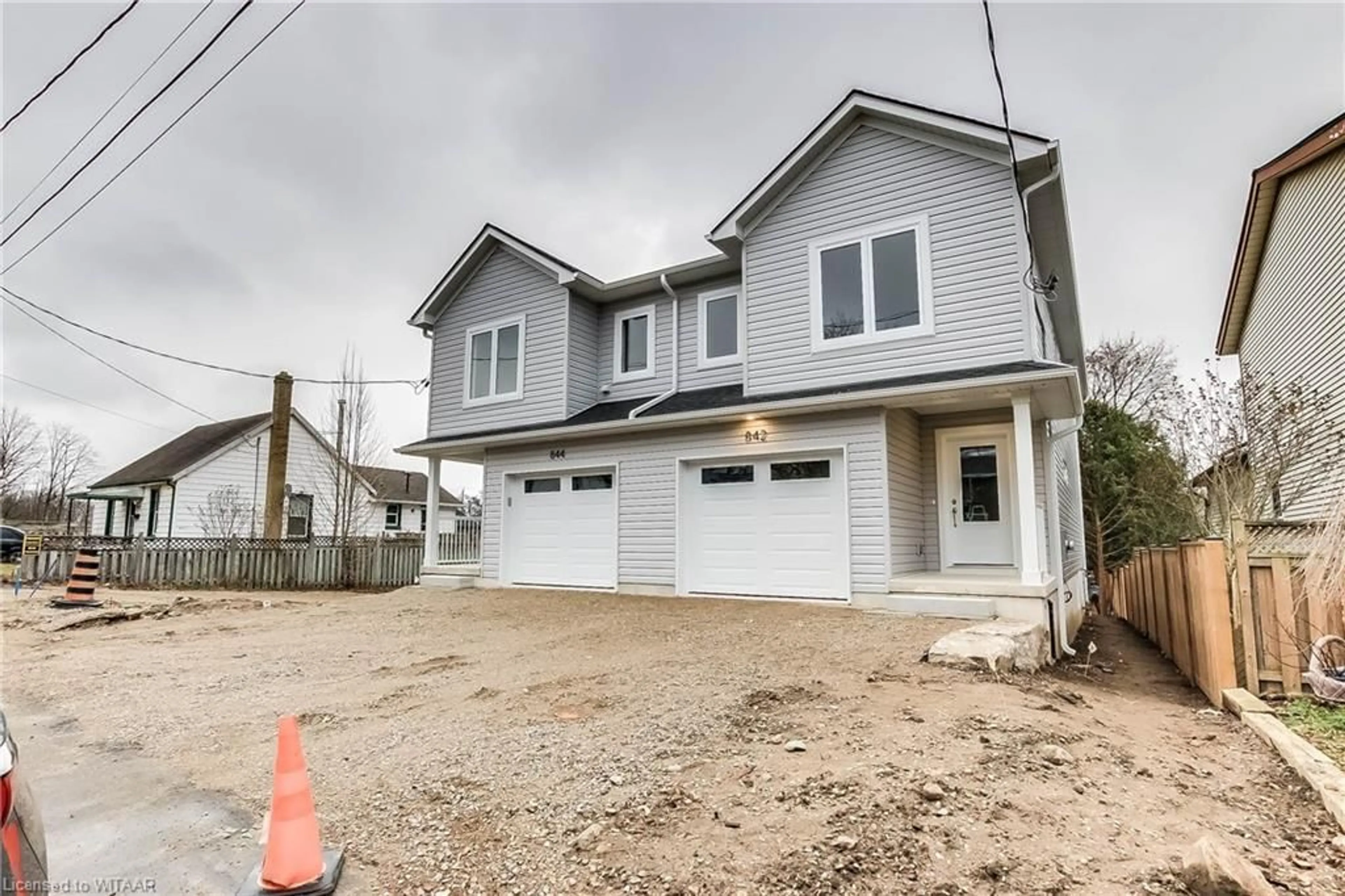 Unknown for 844 Water St, Woodstock Ontario N4S 1S7