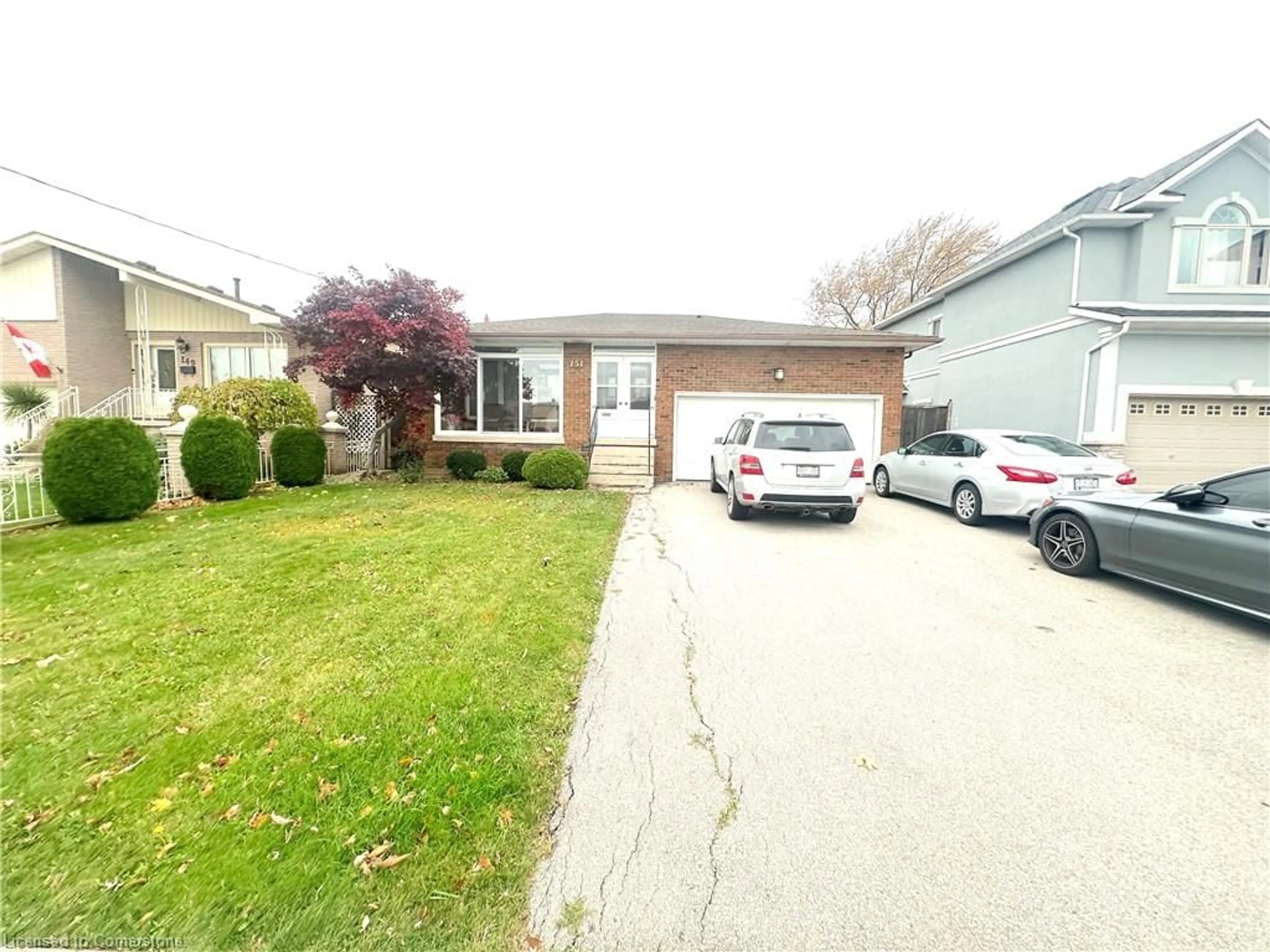 A pic from outside/outdoor area/front of a property/back of a property/a pic from drone, street for 151 Homeside Ave, Hamilton Ontario L8G 3G9