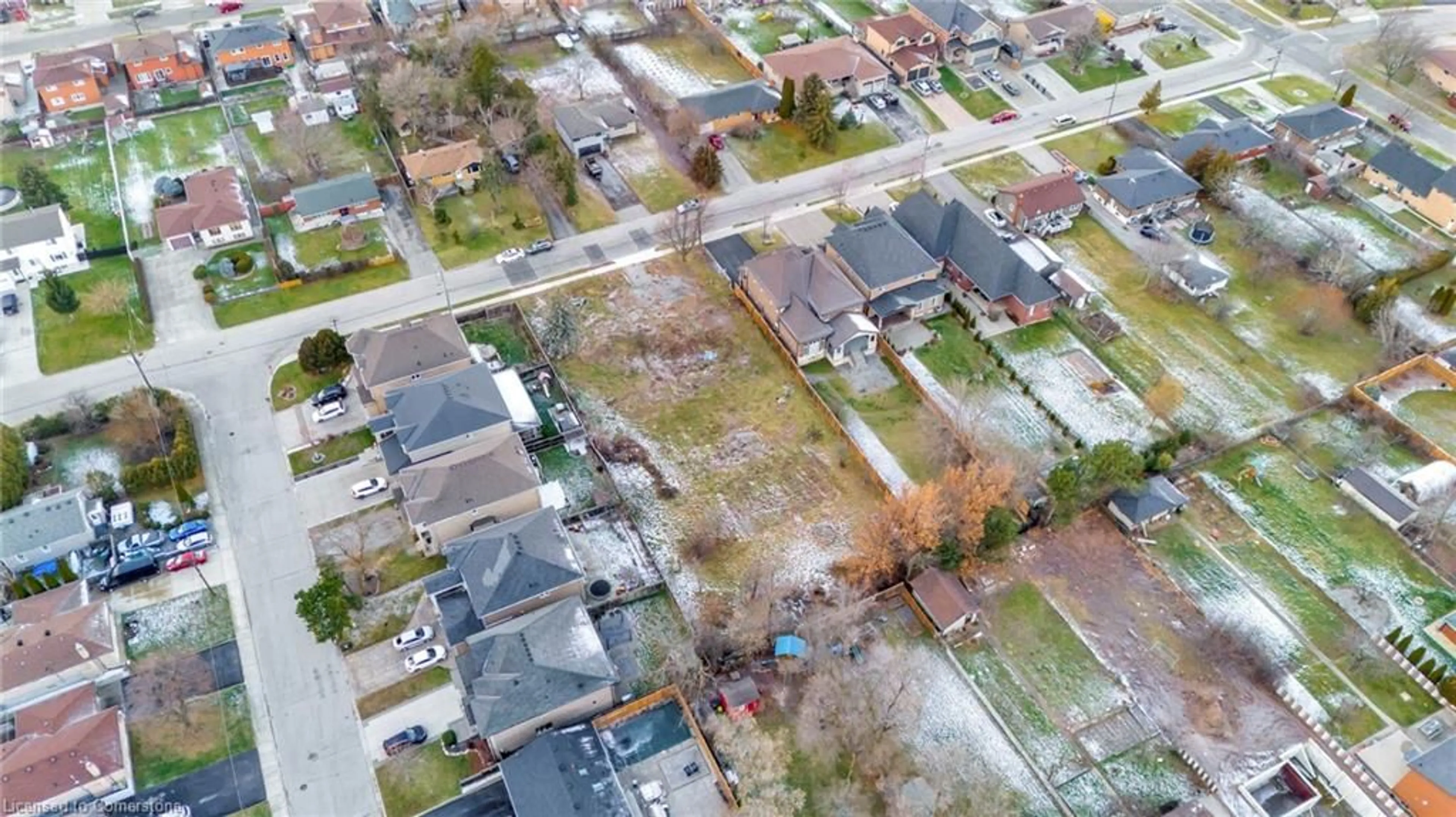 A pic from outside/outdoor area/front of a property/back of a property/a pic from drone, street for 64 Deerhurst Rd, Stoney Creek Ontario L8E 2E6