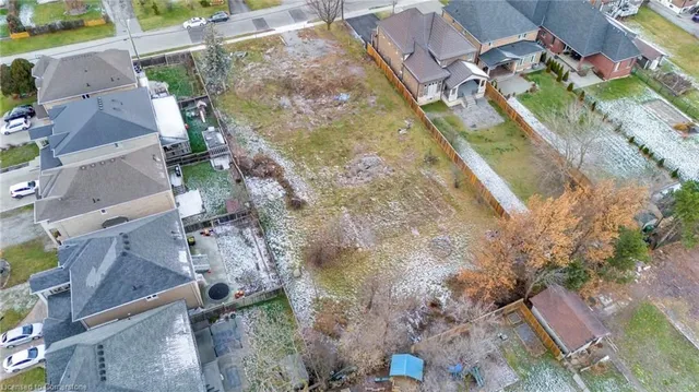 Additional property image - 64 Deerhurst Rd
