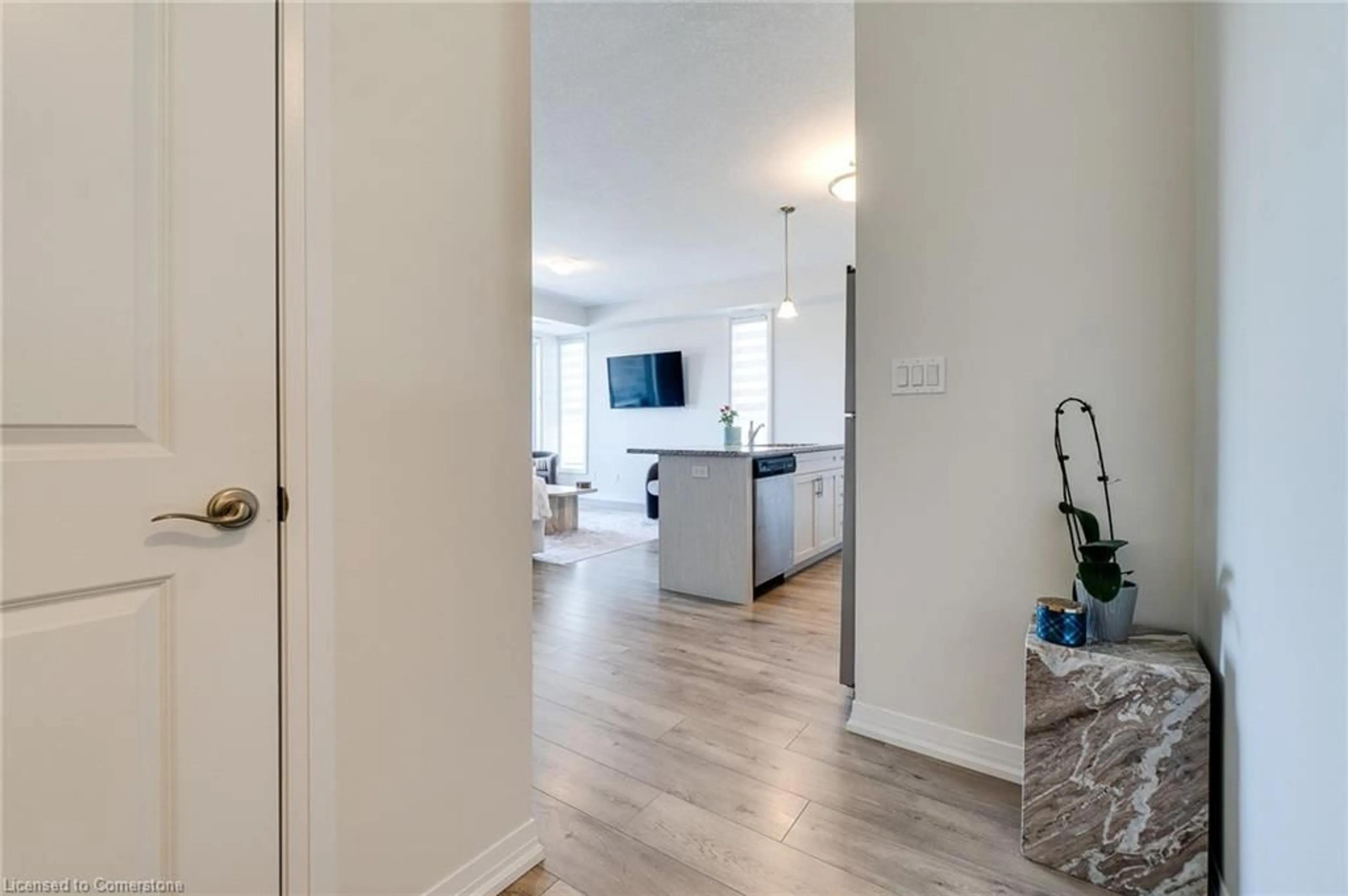 Indoor entryway for 261 Woodbine Ave #68, Kitchener Ontario N2R 0S7