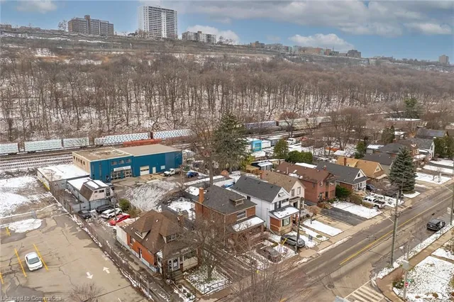 Additional property image - 356 Cumberland Ave
