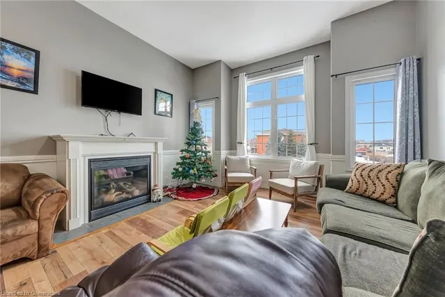 Additional property image - 65 Banffshire St