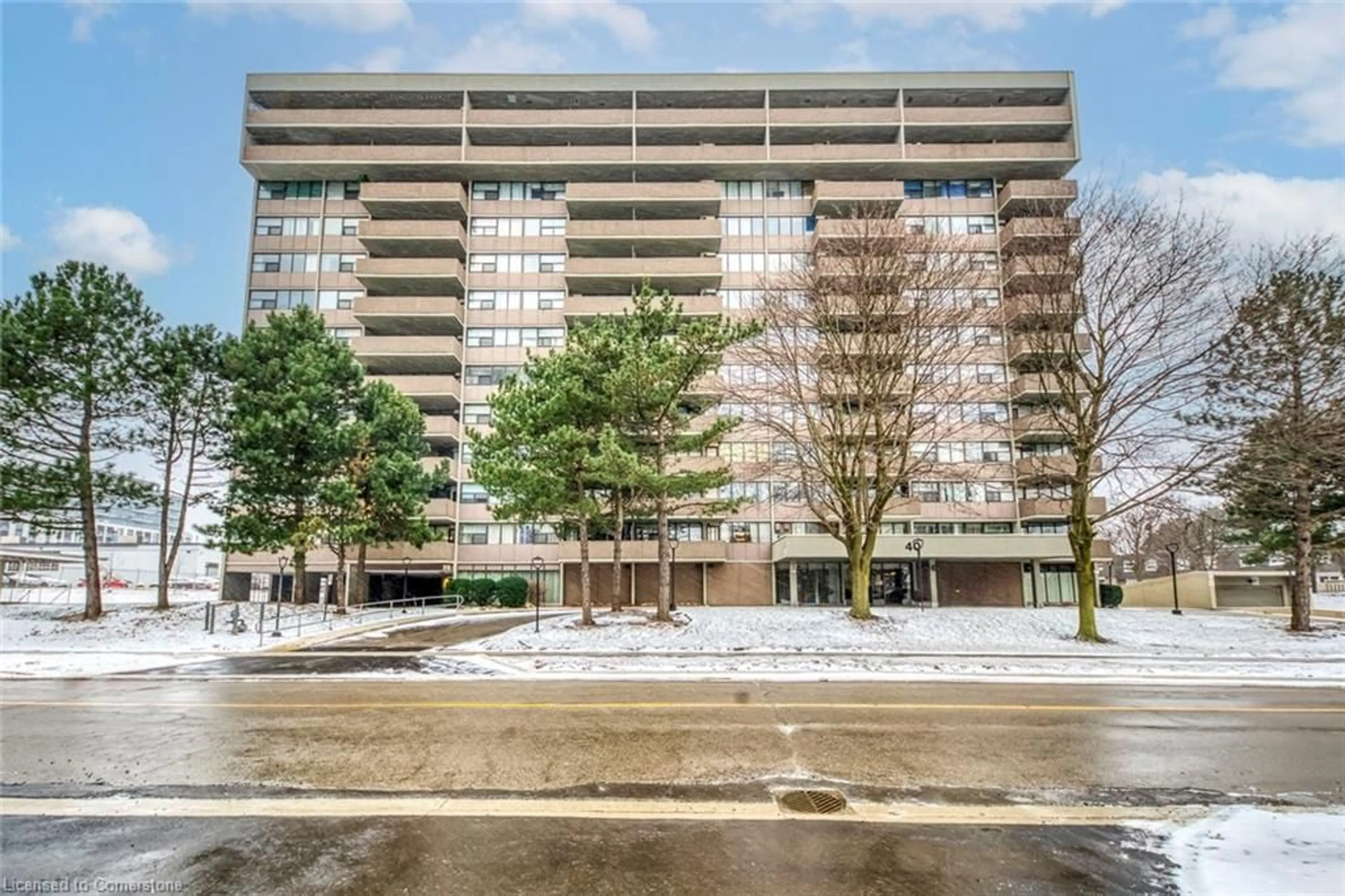 Patio, street for 40 Bay Mills Blvd #301, Scarborough Ontario M1T 3P5