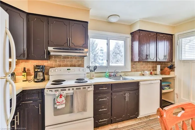 Additional property image - 35 Academy St