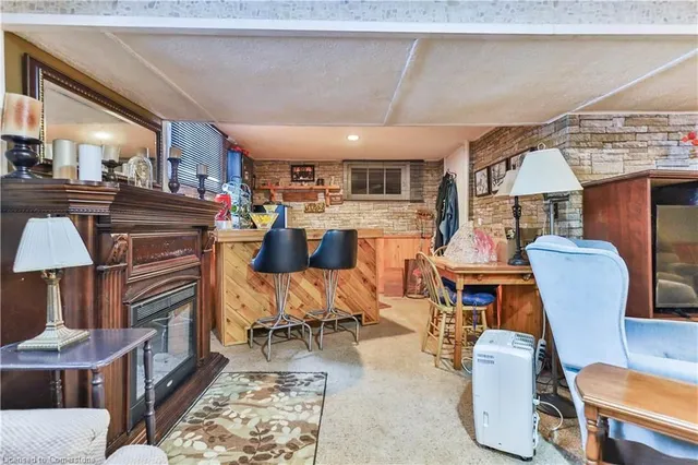 Additional property image - 35 Academy St