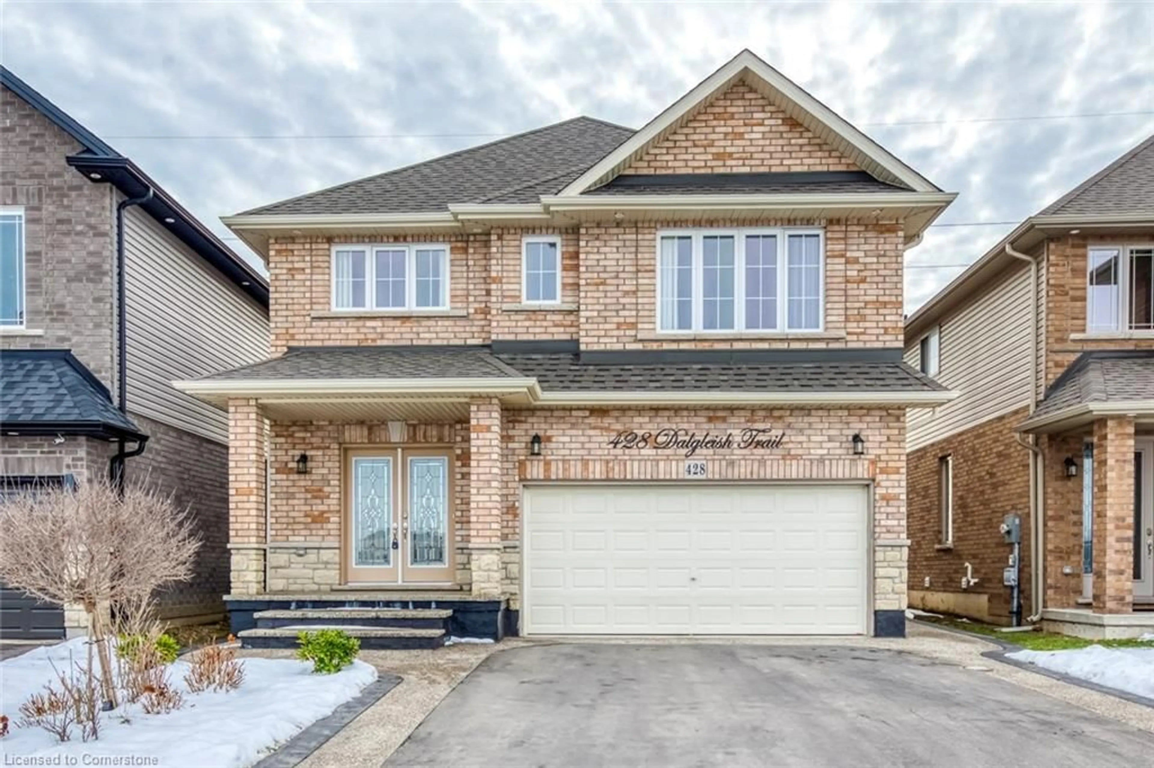 Home with brick exterior material, street for 428 Dalgleish Trail Trail, Stoney Creek Ontario L0R 1P0