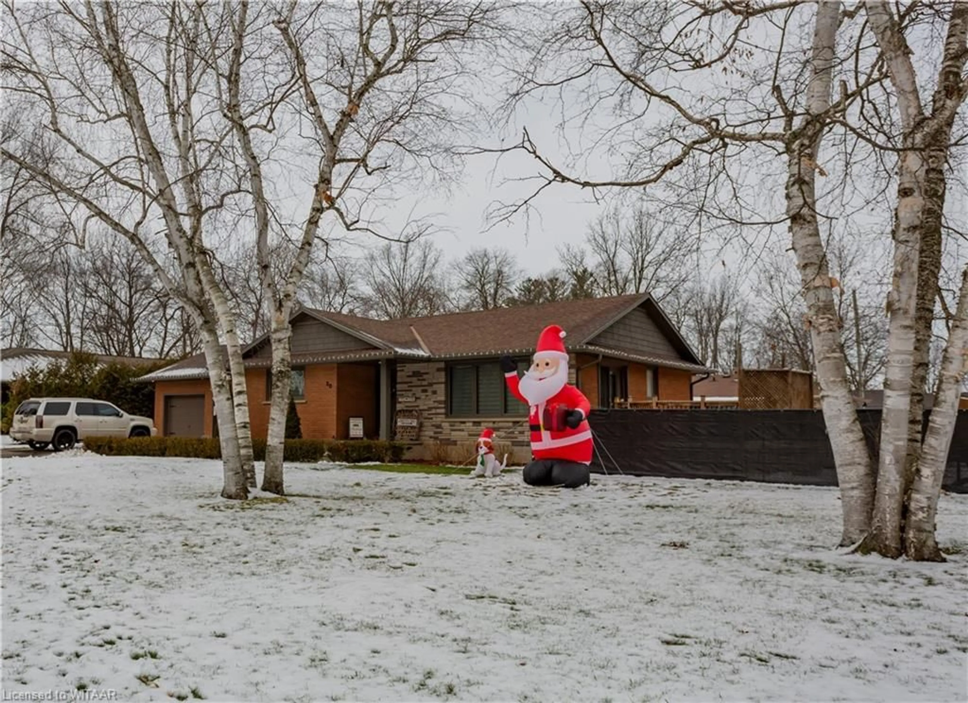 A pic from outside/outdoor area/front of a property/back of a property/a pic from drone, street for 30 Norfolk St, Otterville Ontario N0J 1R0