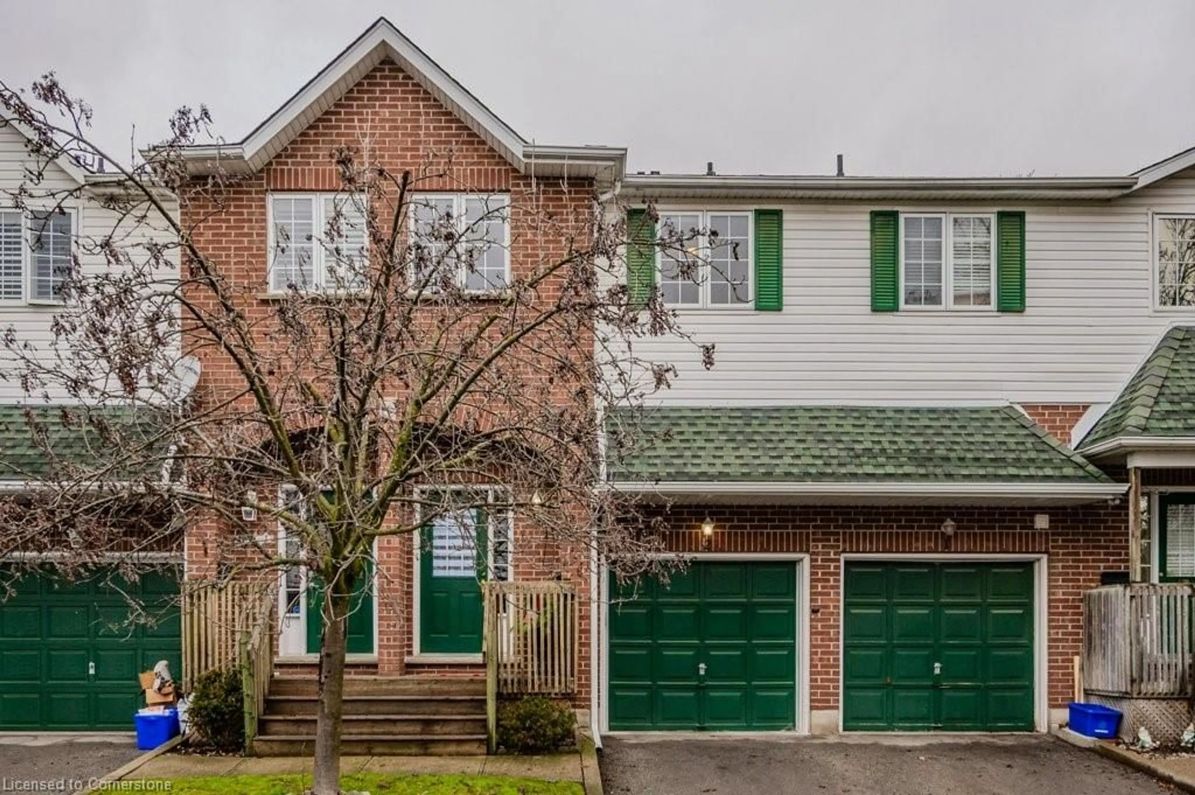 Home with brick exterior material, street for 42 Green Valley Dr #2, Kitchener Ontario N2P 2C3