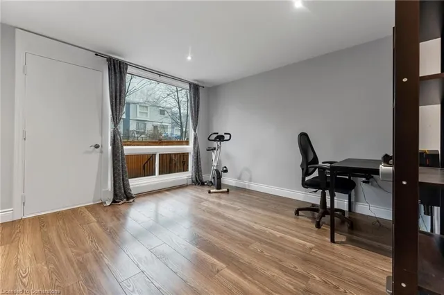 Additional property image - 25 Britten Close Unit A20