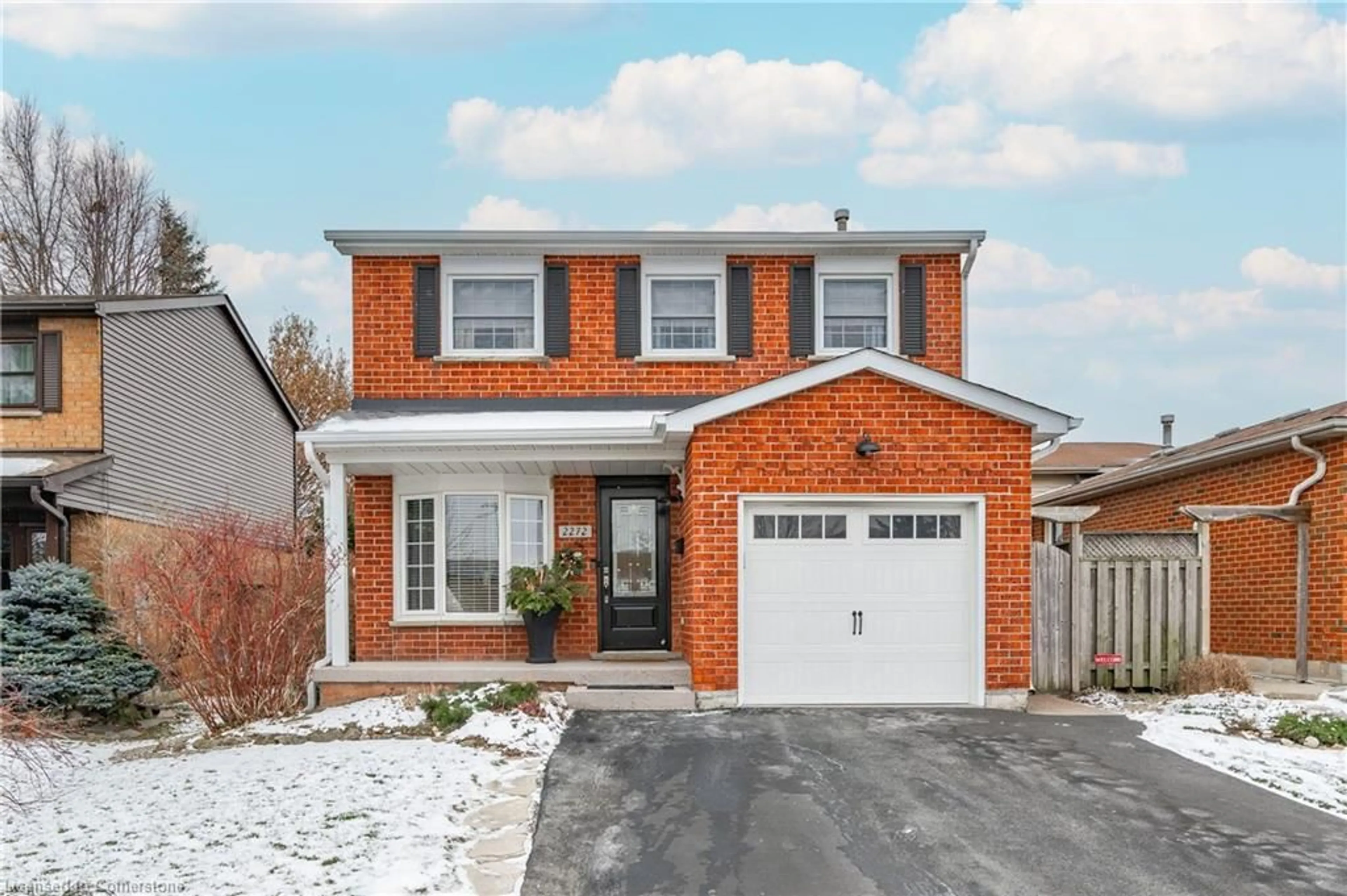 Home with brick exterior material, street for 2272 Headon Forest Dr, Burlington Ontario L7M 3G9