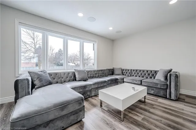 Additional property image - 201 Erinbrook Dr