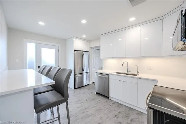Additional property image - 201 Erinbrook Dr
