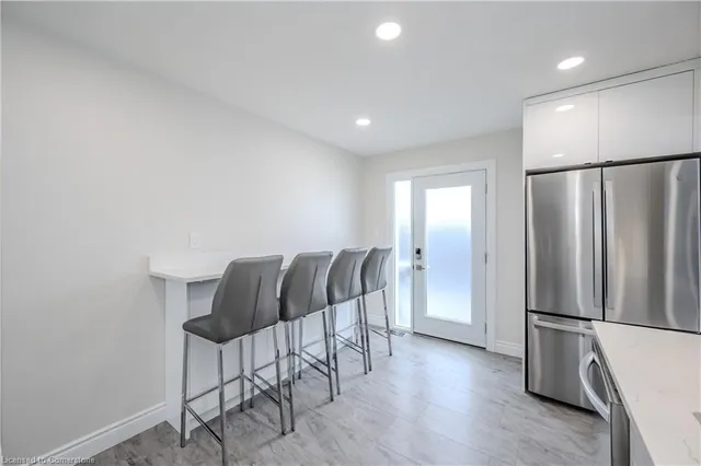 Additional property image - 201 Erinbrook Dr