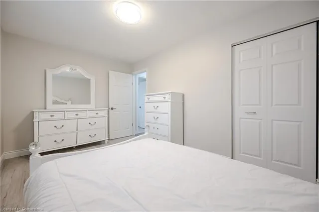 Additional property image - 201 Erinbrook Dr