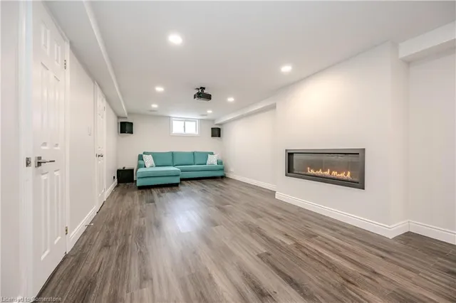 Additional property image - 201 Erinbrook Dr