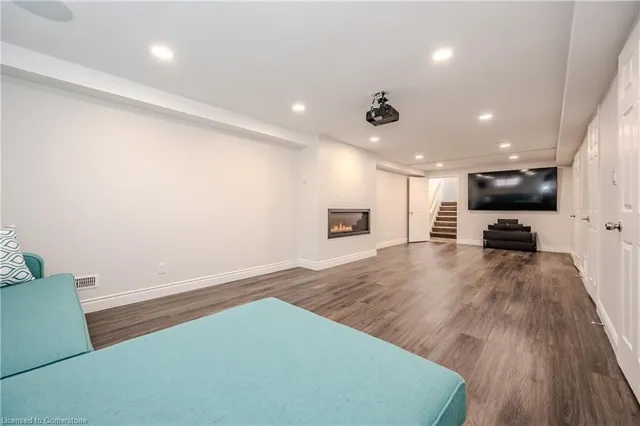 Additional property image - 201 Erinbrook Dr