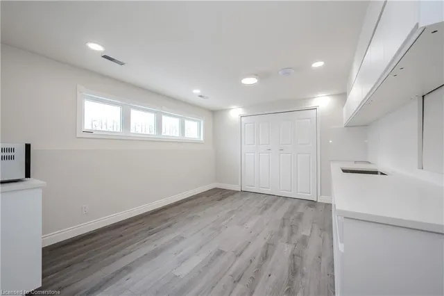 Additional property image - 201 Erinbrook Dr