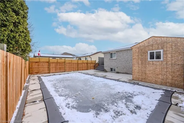 Additional property image - 201 Erinbrook Dr