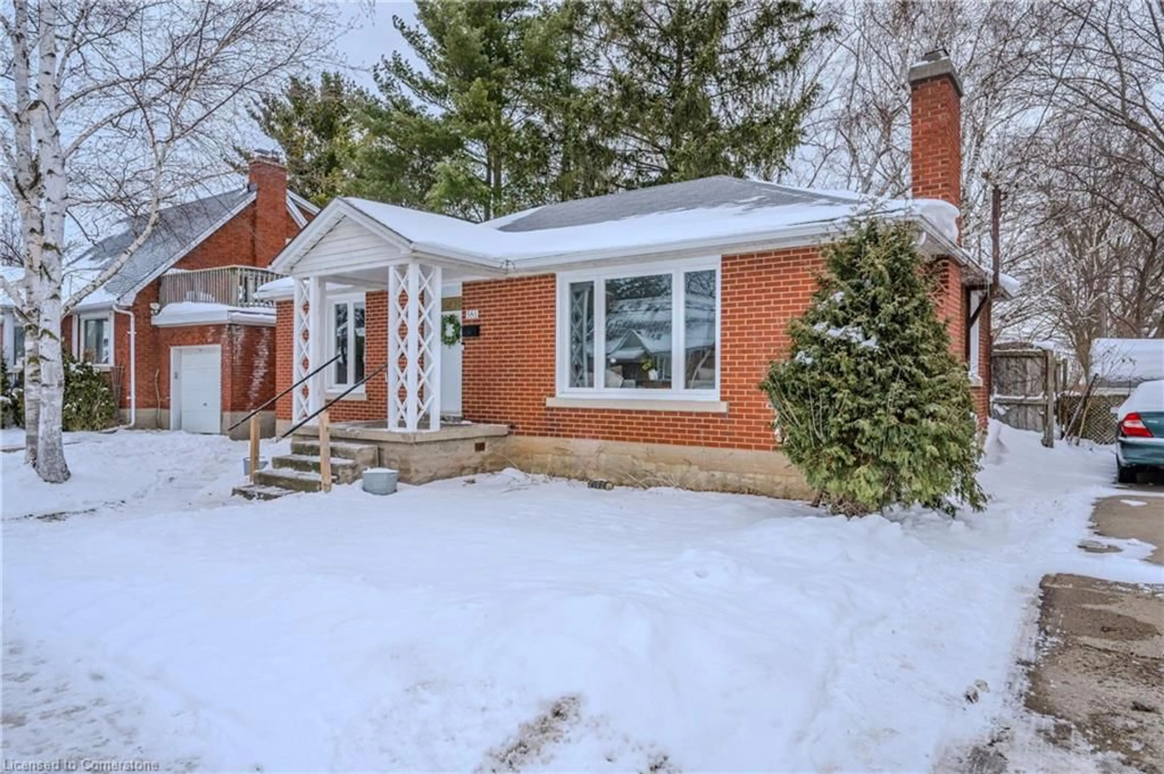 Home with brick exterior material, street for 586 Weber St, Kitchener Ontario N2H 1G8