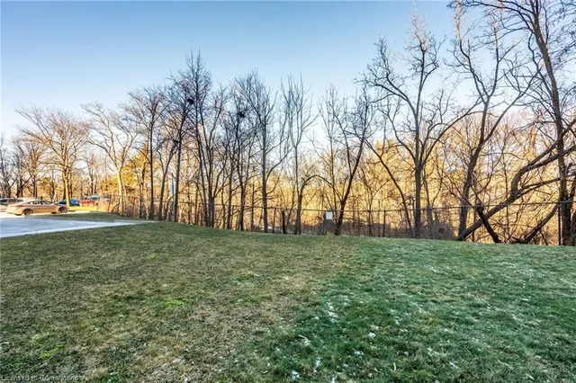 Additional property image - 8 Village Green Unit 612