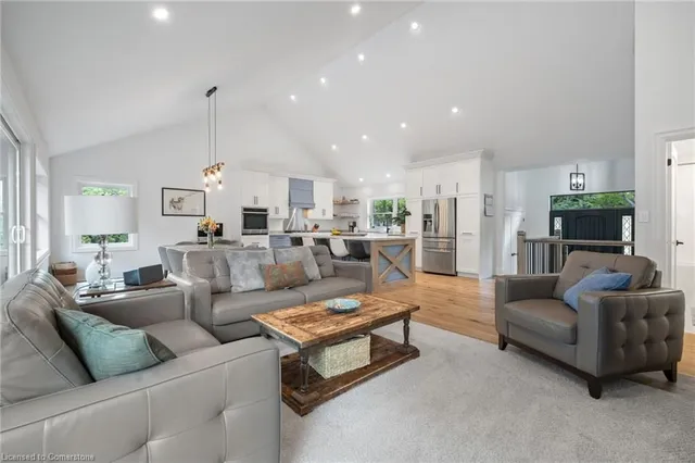 Additional property image - 799 Cranston Crt