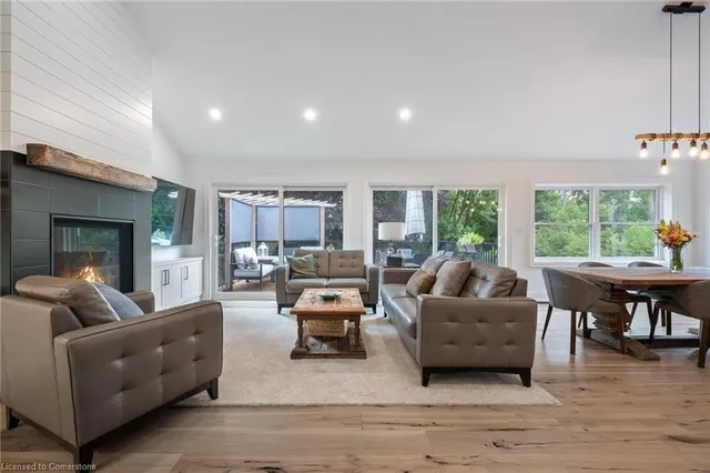 Additional property image - 799 Cranston Crt