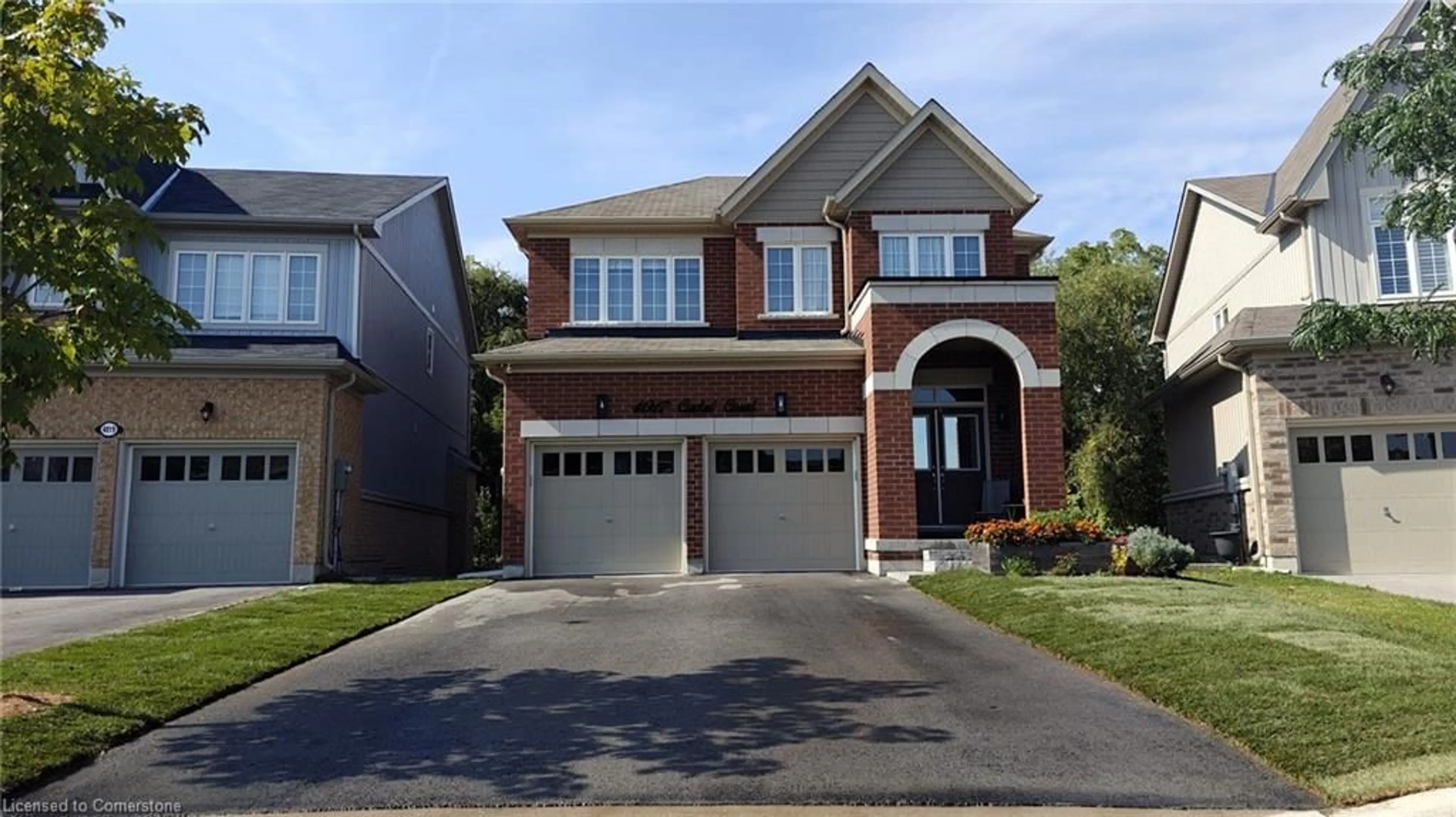 Home with brick exterior material, street for 4017 Cachet Crt, Beamsville Ontario L3J 0R8