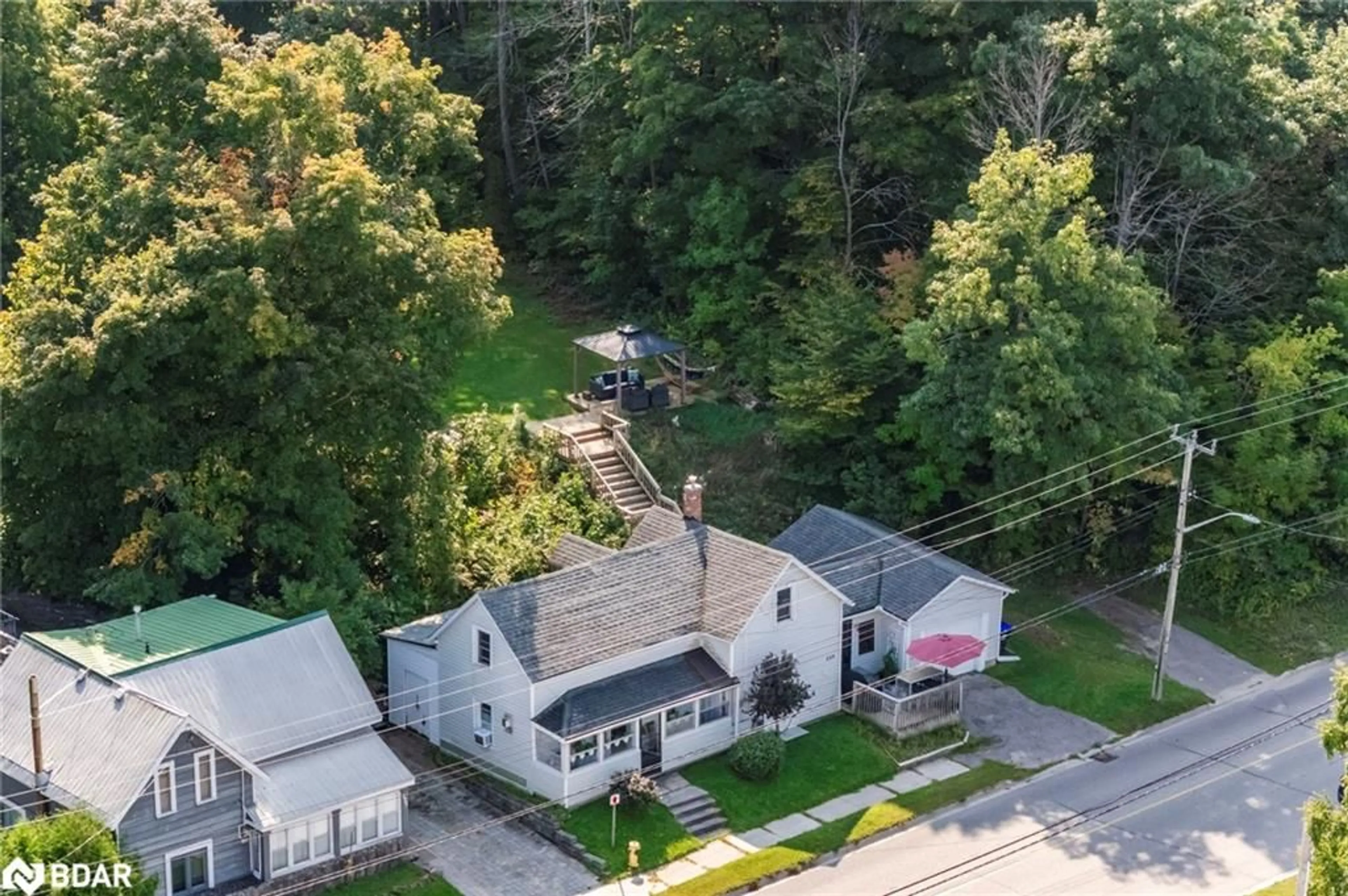 A pic from outside/outdoor area/front of a property/back of a property/a pic from drone, street for 229 William St, Victoria Harbour Ontario L0K 2A0