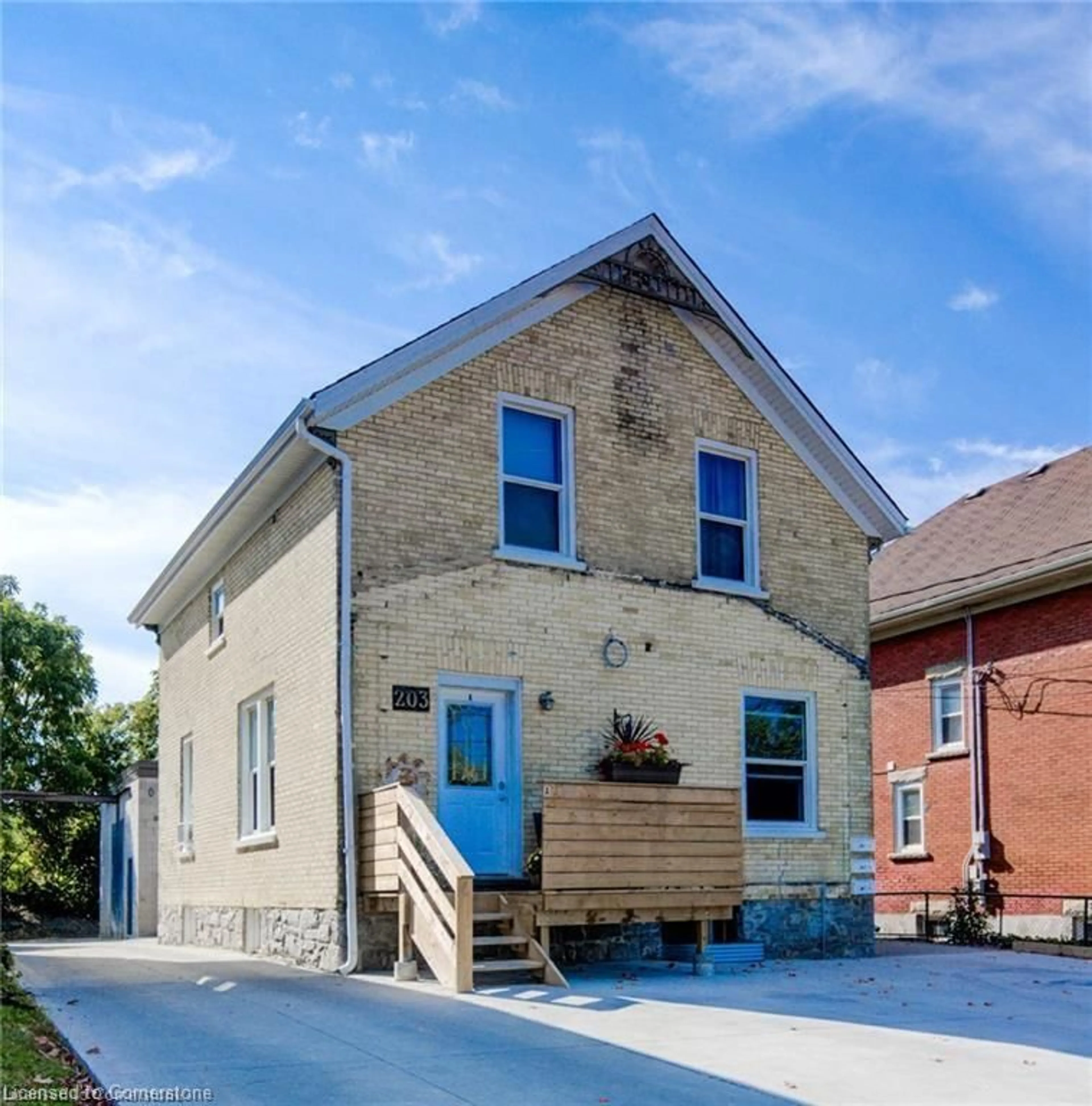 Home with brick exterior material, building for 203 Breithaupt St, Kitchener Ontario N2H 5H3