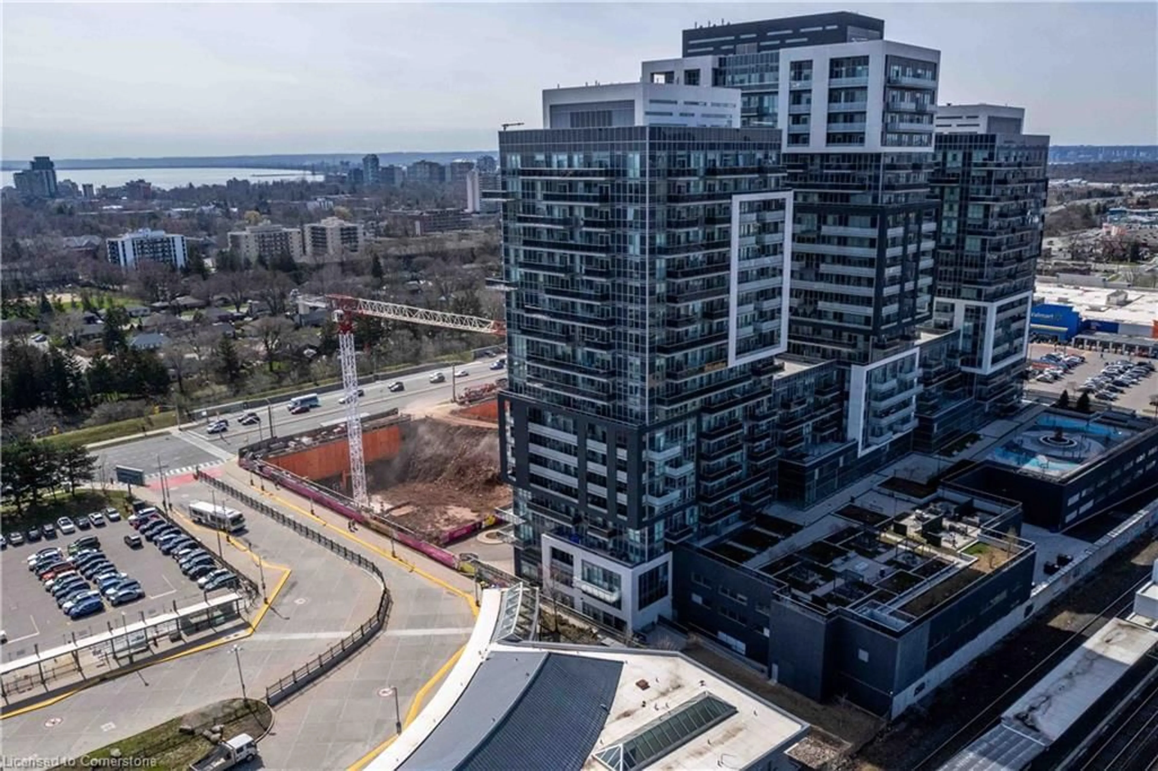 A pic from outside/outdoor area/front of a property/back of a property/a pic from drone, city buildings view from balcony for 2093 Fairview St #1702, Burlington Ontario L7R 0E6