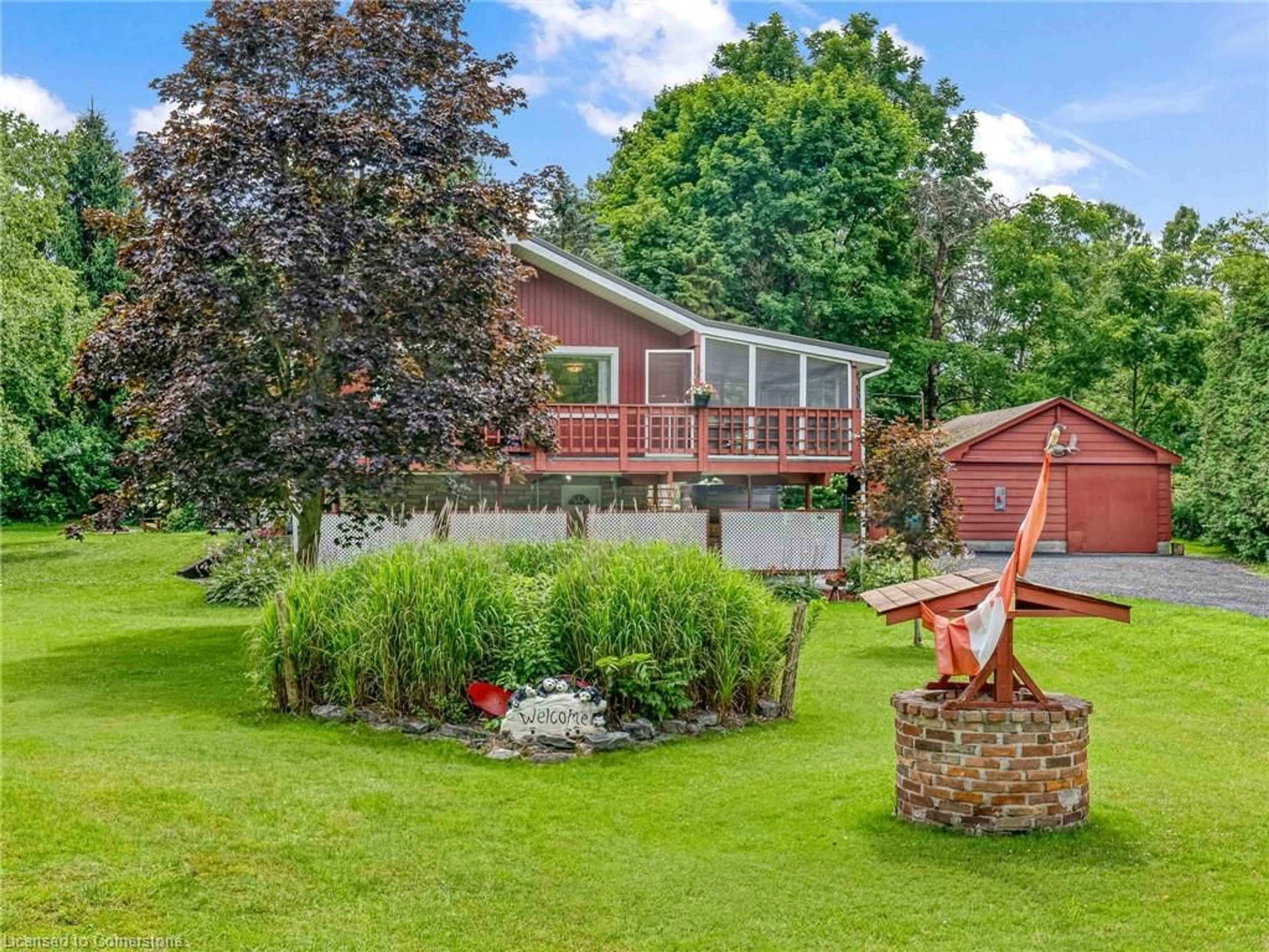 A pic from outside/outdoor area/front of a property/back of a property/a pic from drone, mountain view for 1686 Vittoria Rd, Vittoria Ontario N0E 1W0