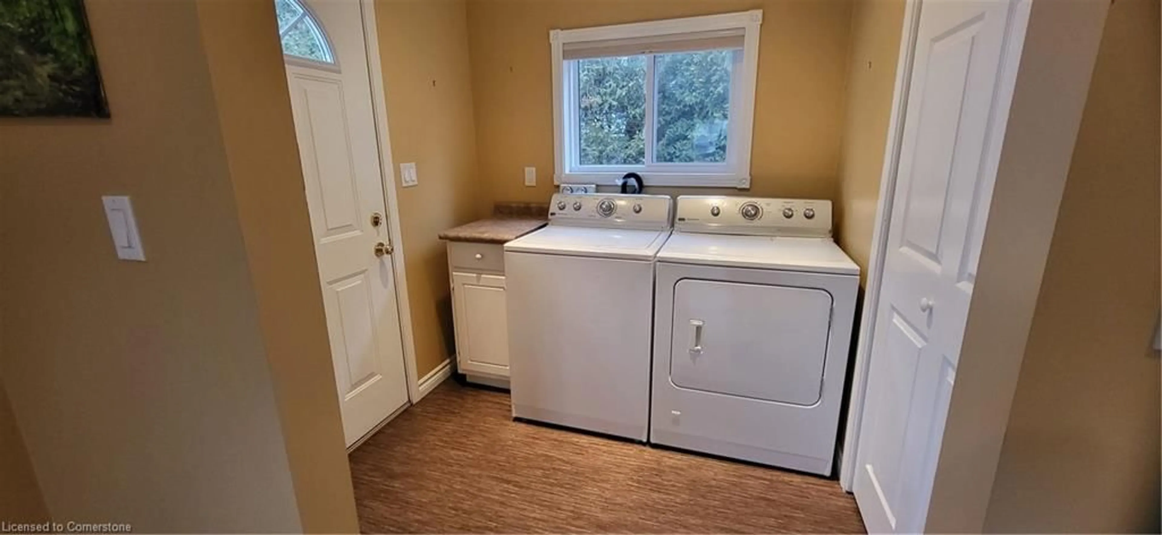 Laundry room for 481 Elm St, Bothwell Ontario N0P 1C0